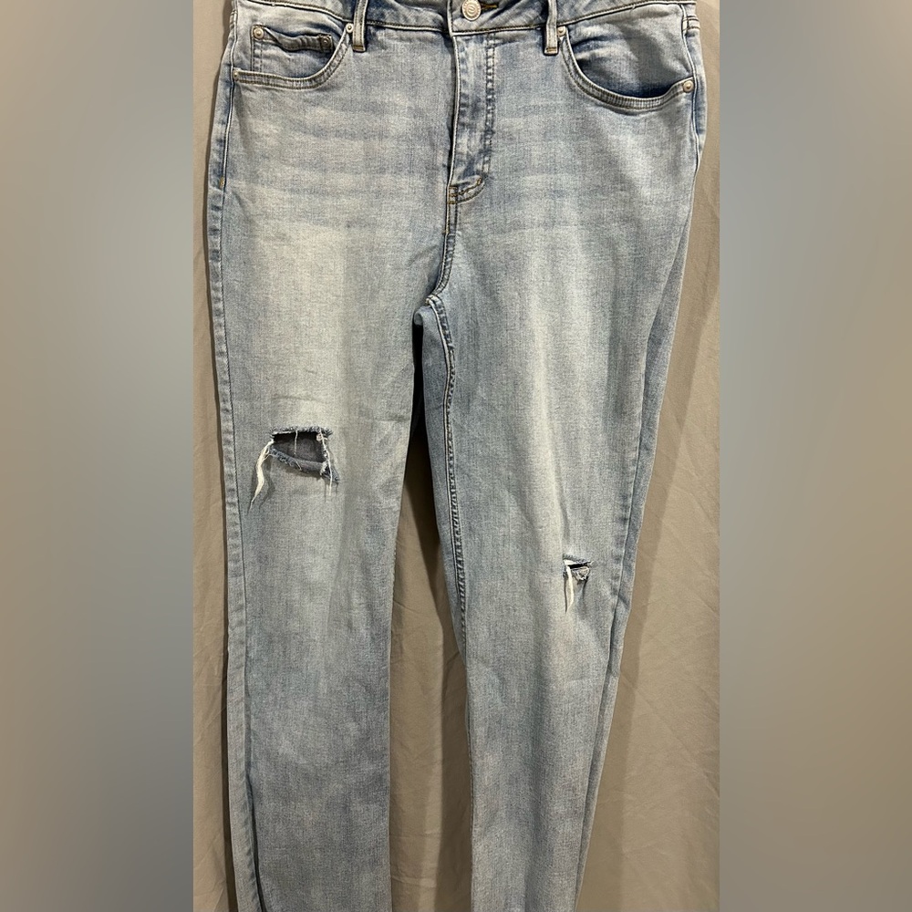 Candace Cameron Bure Light Blue Distressed Boyfriend Jeans